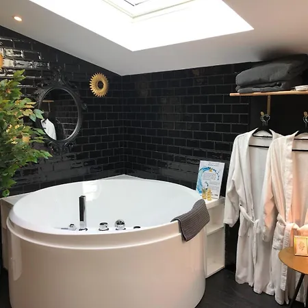 Daire Let's Play - Jeux A 4 - 1 Adresse - 1 Piece De Jeux - 2 Aubie-et-Espessas